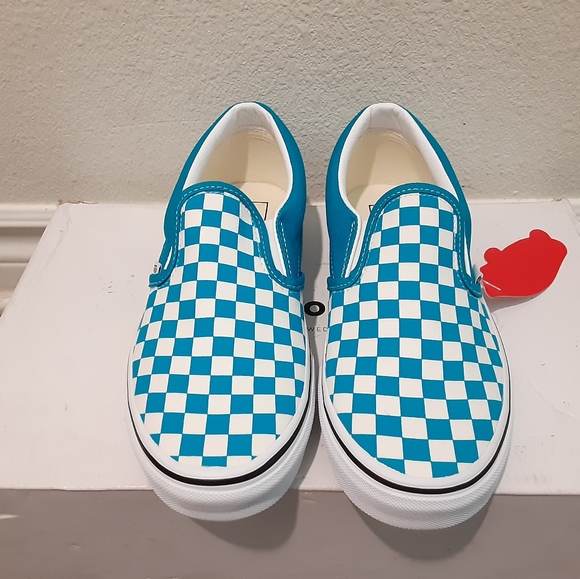 Vans - Picture 2 of 4